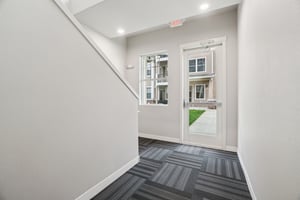 SW Snowdale St h 102-S1402-028.jpg