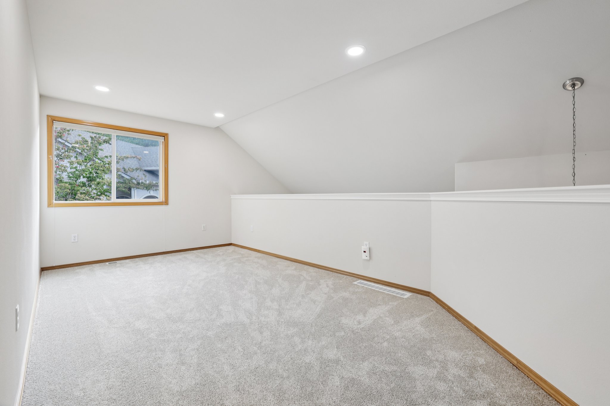 144th Pl SW-S0910-029.jpg