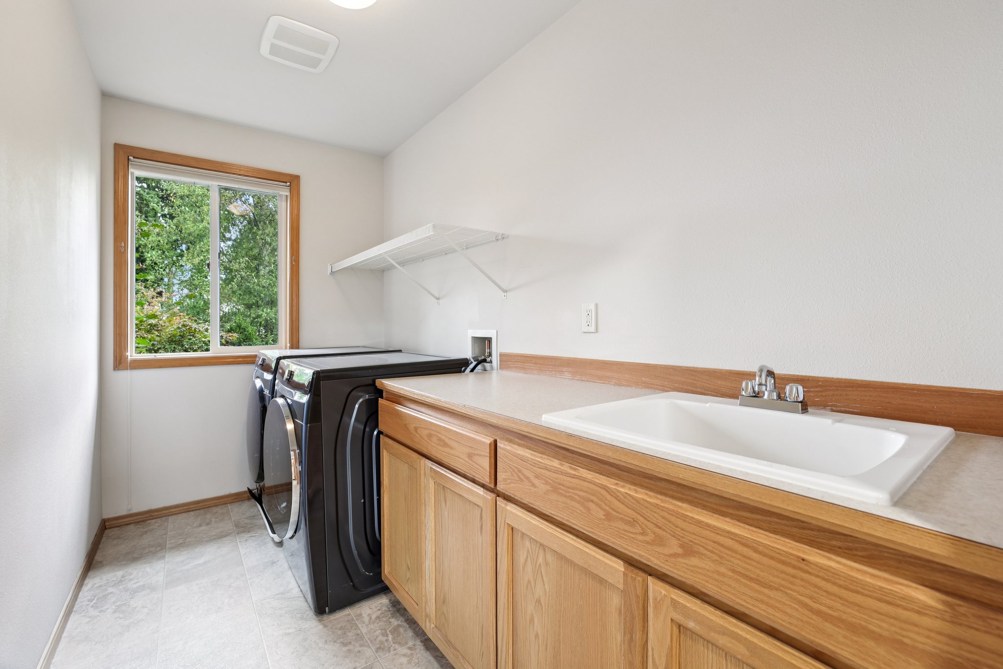 144th Pl SW-S0910-033.jpg