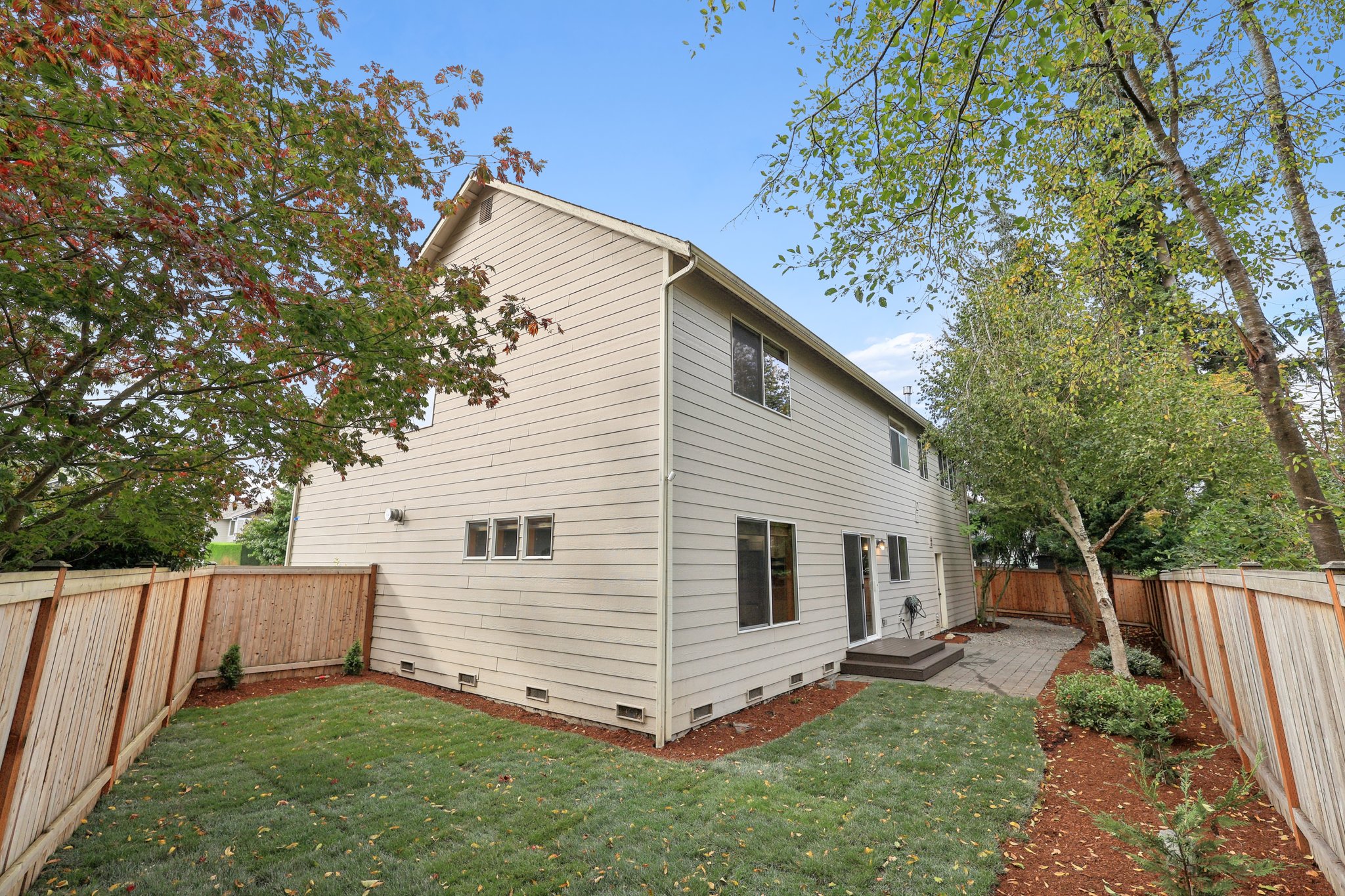 144th Pl SW-S0910-043r.jpg