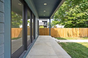  Photo 32