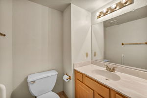 Photo 44