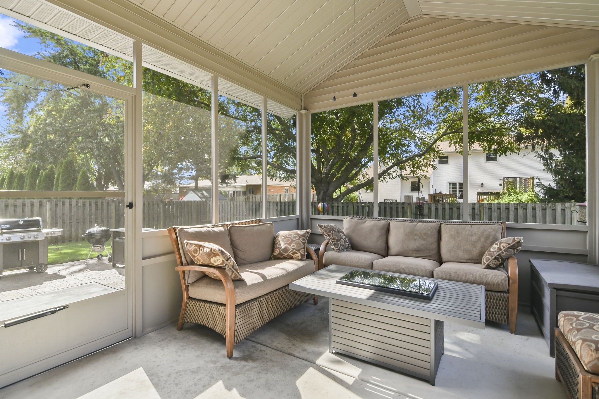 Screened-in Porch