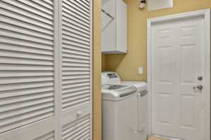 Laundry Room 1 of 2