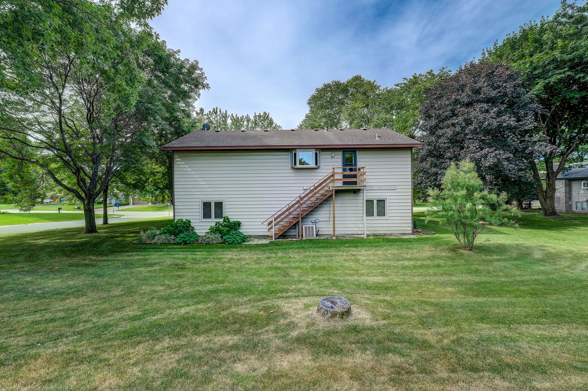 17176 Weaver Lake Dr, Maple Grove, MN 55311 ArchiPix