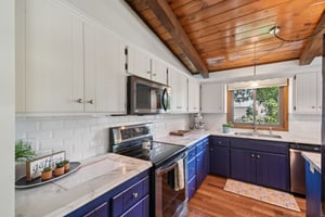 13th Ave-S0907-018r.jpg