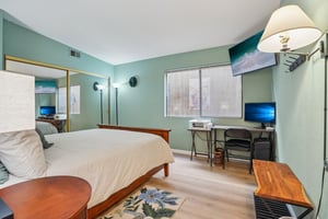 Herrin St-S2702-021.jpg