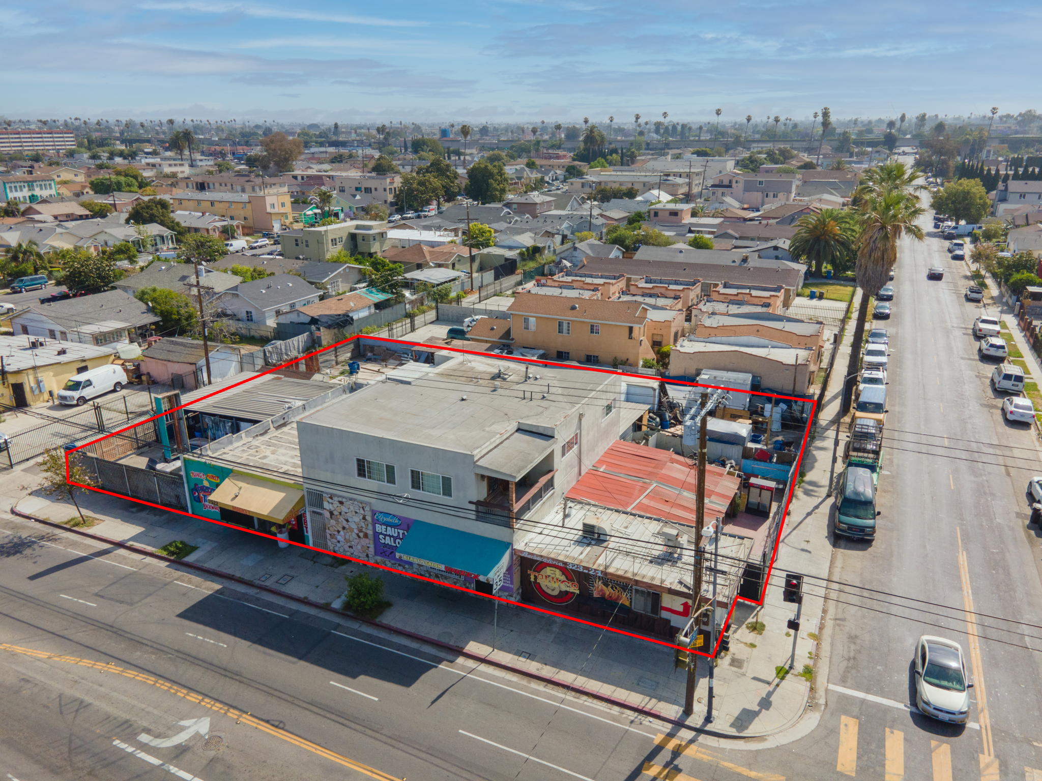 1718 Hoover St, Los Angeles, CA 90006, USA Photo 3