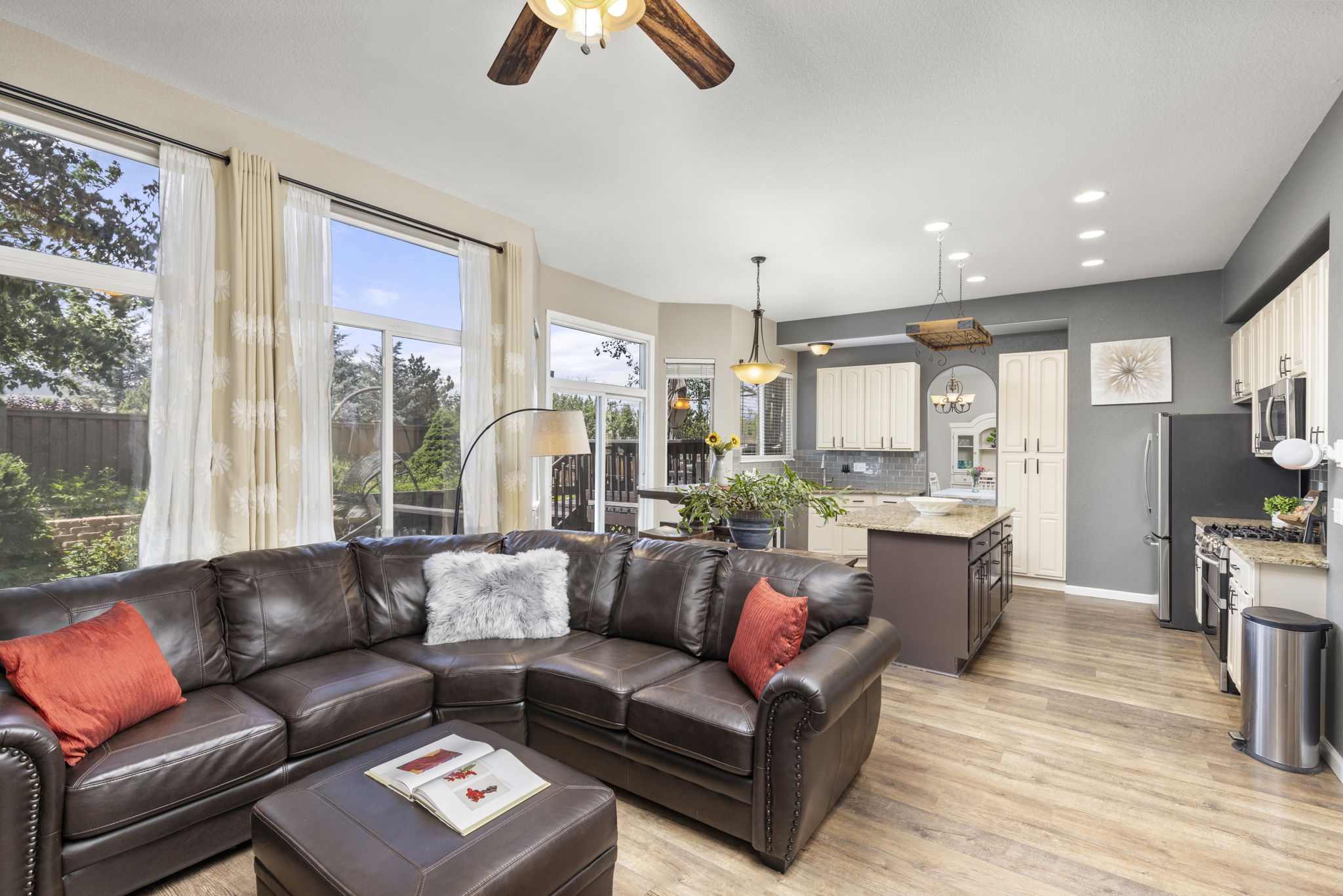 Well-planned, open layout. Superb natural light