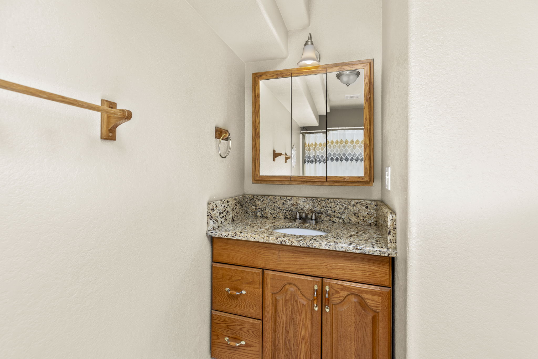 Basement bathroom (full)