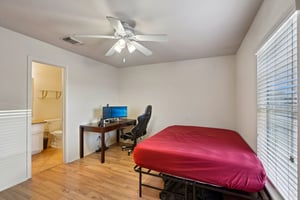Redwing Pines Dr-023.jpg