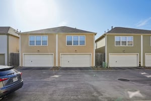 Redwing Pines Dr-036.jpg