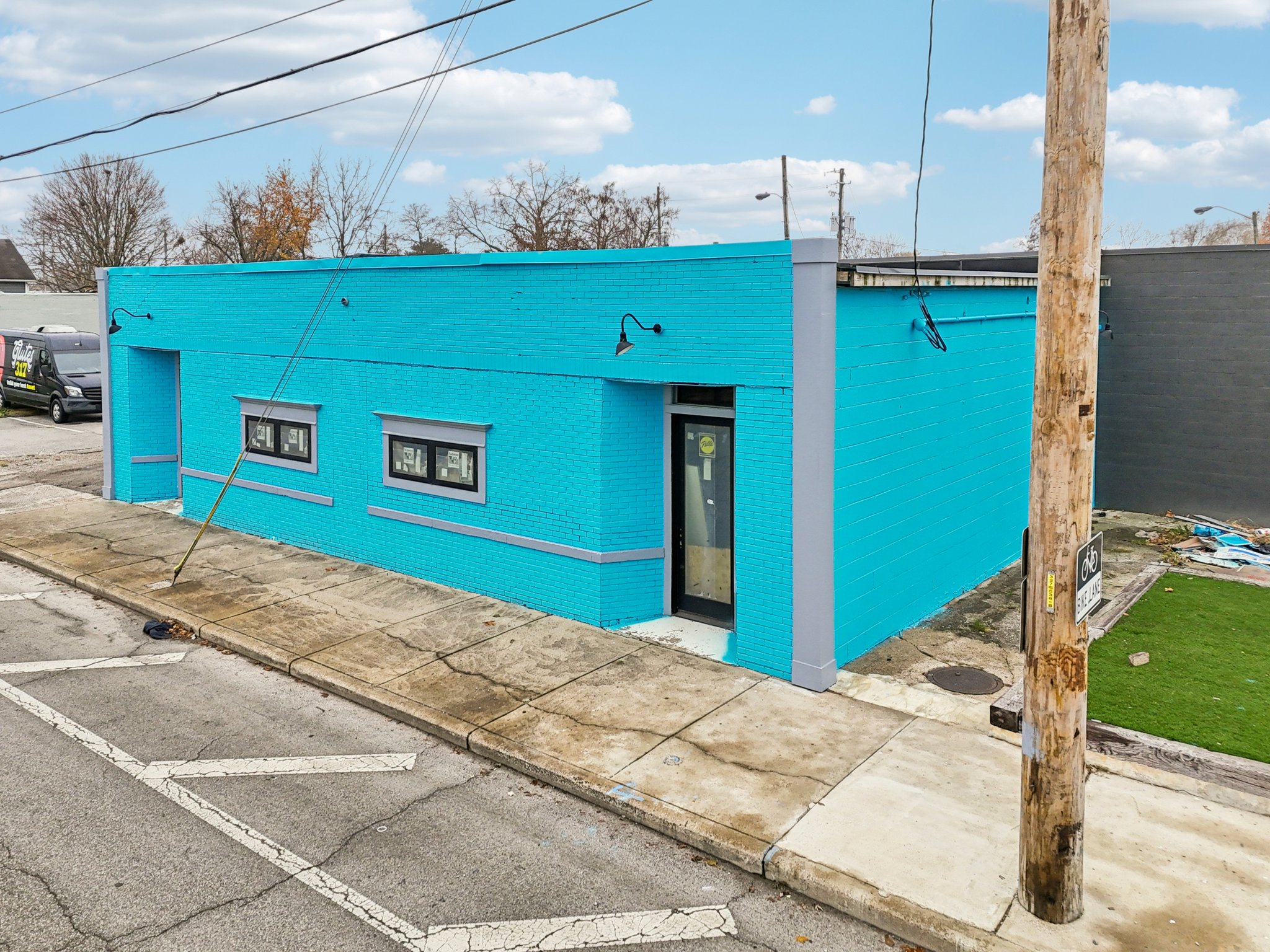 Southeastern Ave-S2211-021.jpg