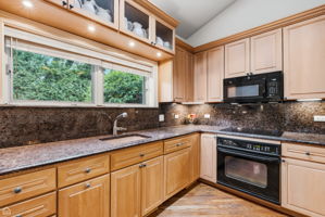 1719 Wildberry Dr_013