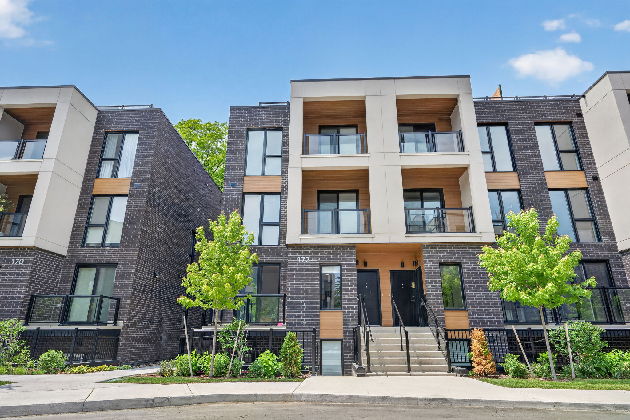 172 Clonmore Dr Unit 3 Toronto, ON M1N 0B9