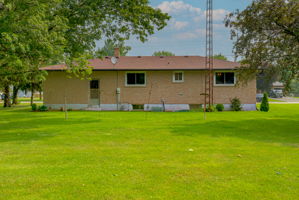  Photo 32
