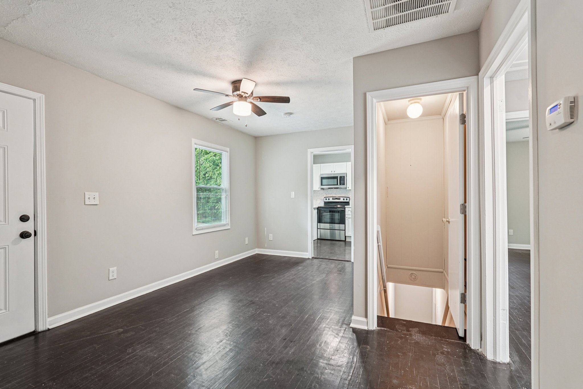 Meador Way SE-S0604-007.jpg