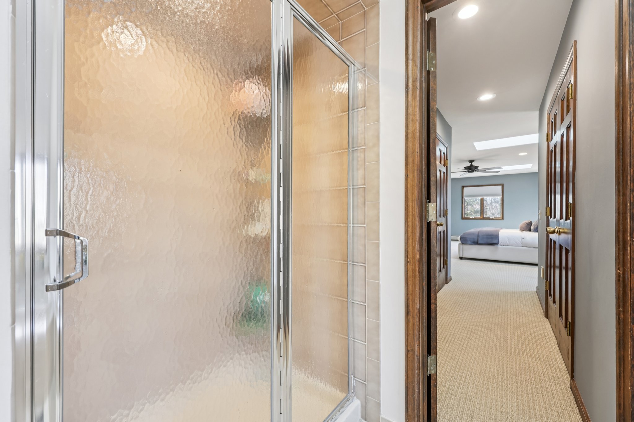 Primary En-Suite Bath Shower