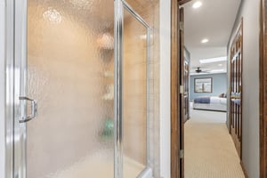 Primary En-Suite Bath Shower