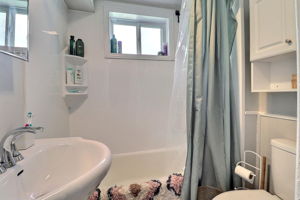  Photo 31