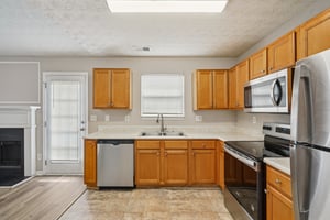 Summit View Dr-S1010-011.jpg