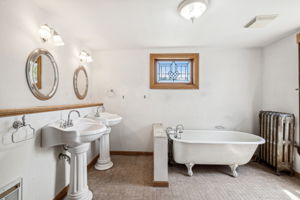 21_Interior