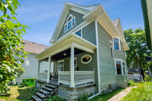 01_Exterior