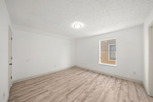  Photo 39