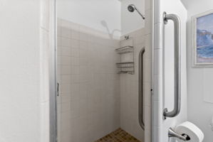 Photo 36