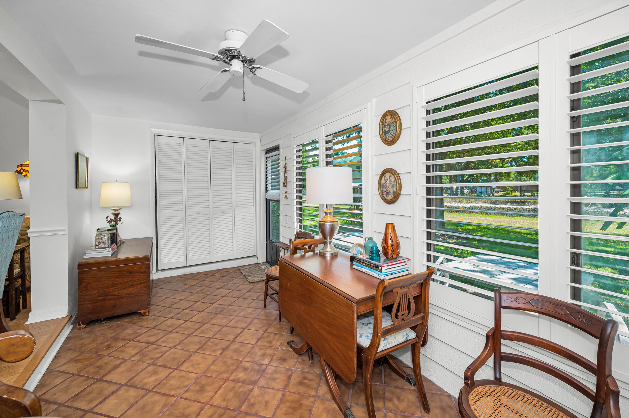 Family Room4