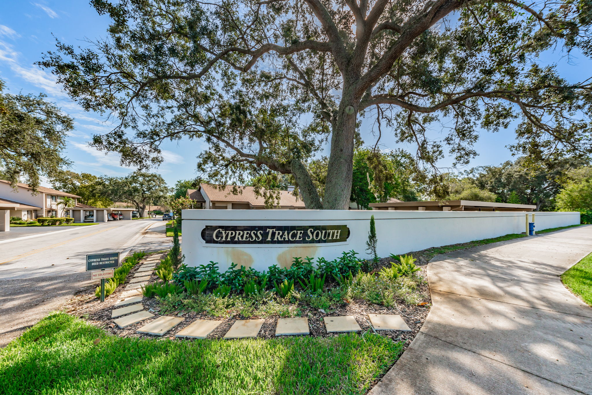 Cypress Trace South Sign