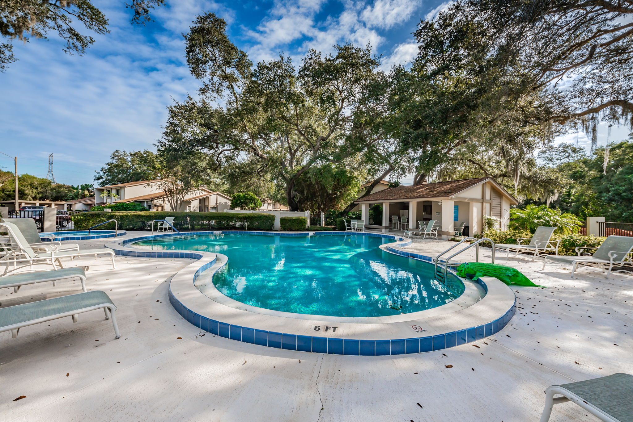 Pool 4