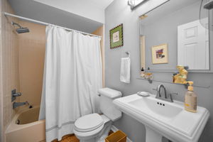 First Floor Bathroom2
