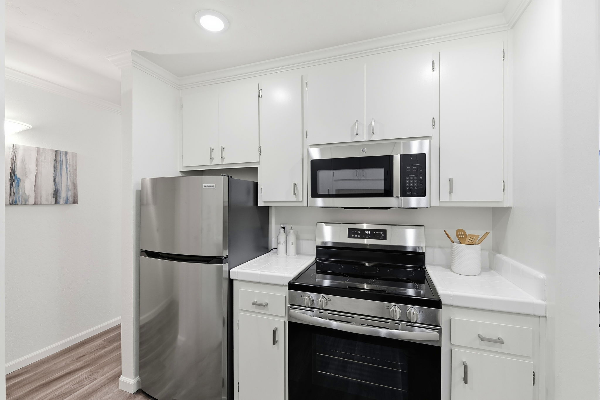 010_F8_1720 Halford Ave 226