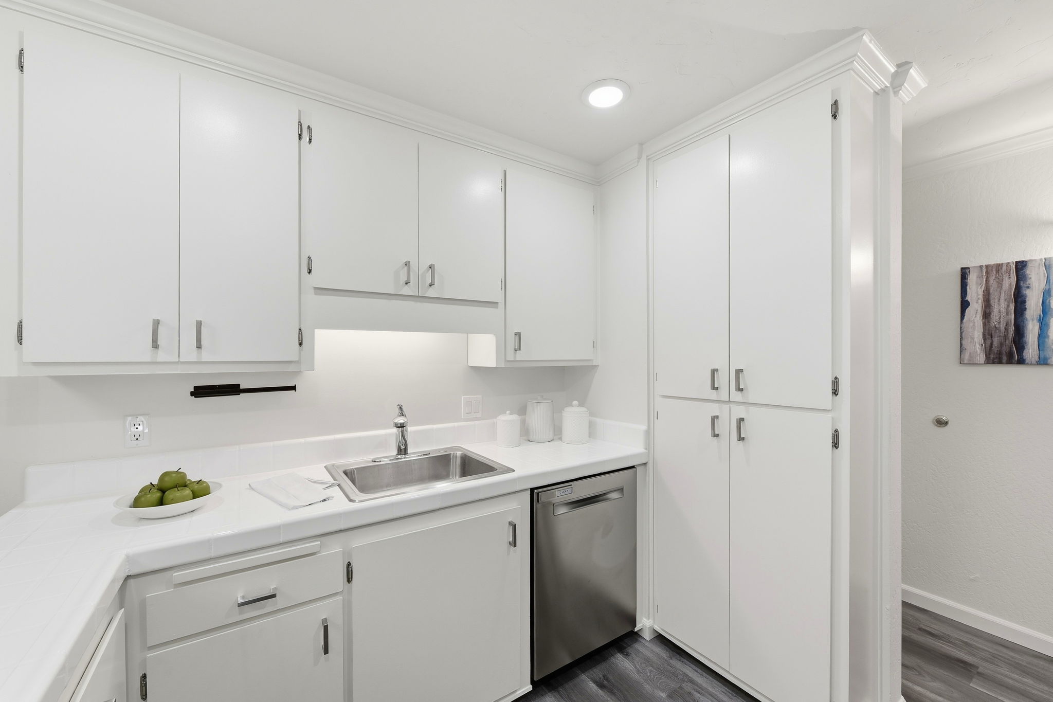 013_F8_1720 Halford Ave 226
