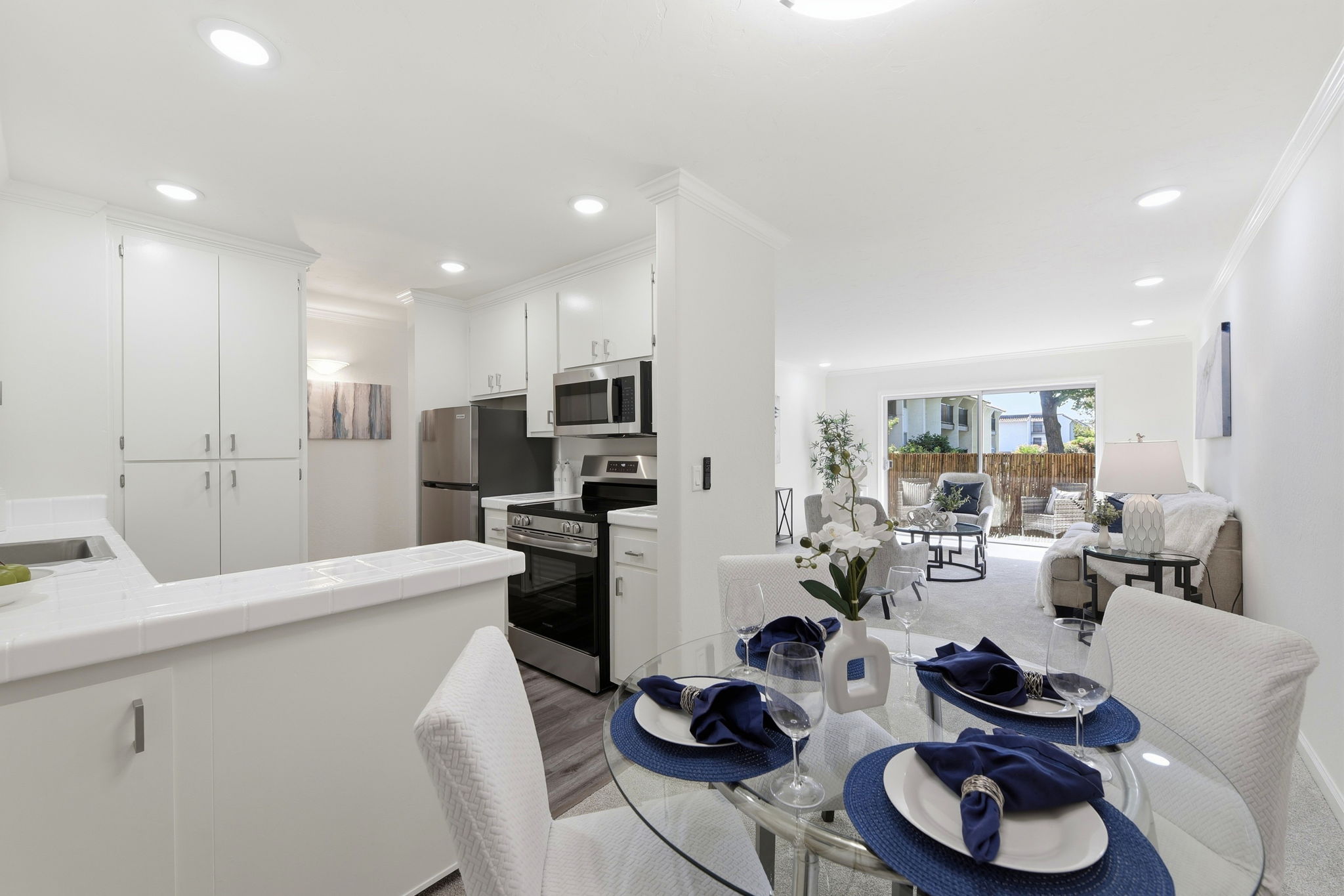 016_F8_1720 Halford Ave 226