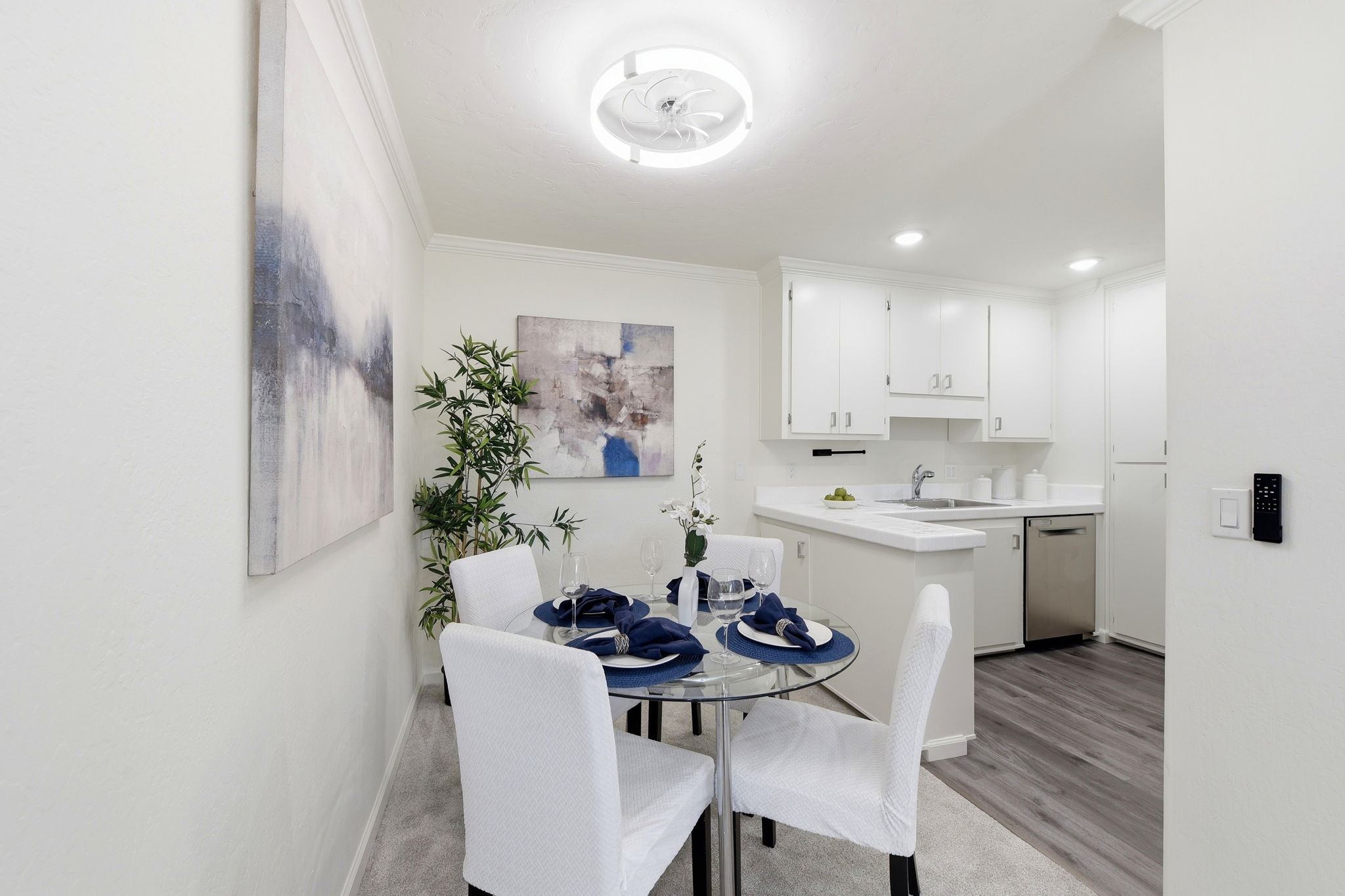 018_F8_1720 Halford Ave 226