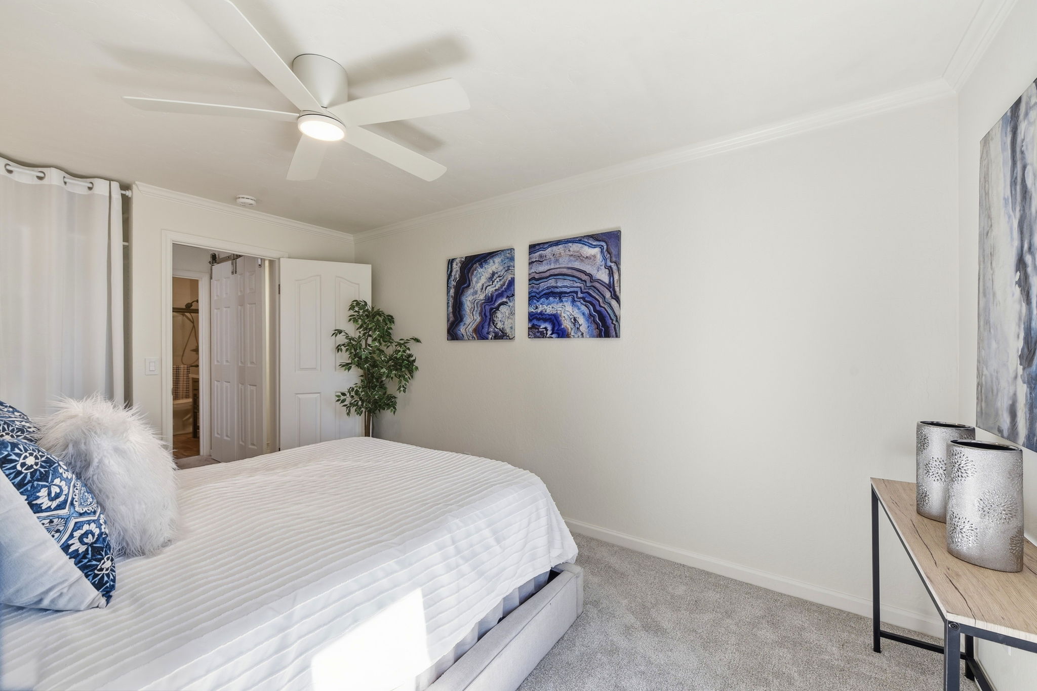 022_F8_1720 Halford Ave 226