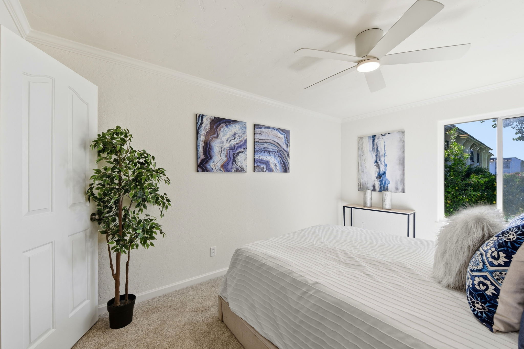 023_F8_1720 Halford Ave 226