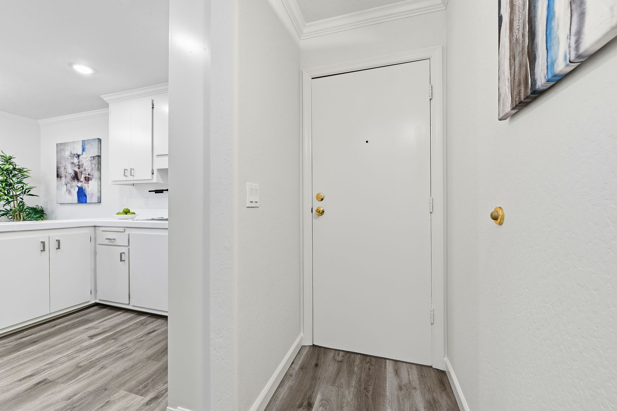 005_F8_1720 Halford Ave 226