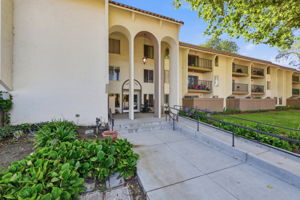 002_F8_1720 Halford Ave 226