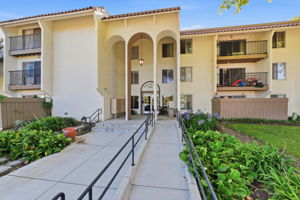 003_F8_1720 Halford Ave 226