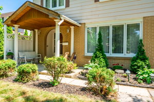 1720 Kirkwall Crescent, Mississagua-6