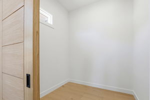  Photo 56