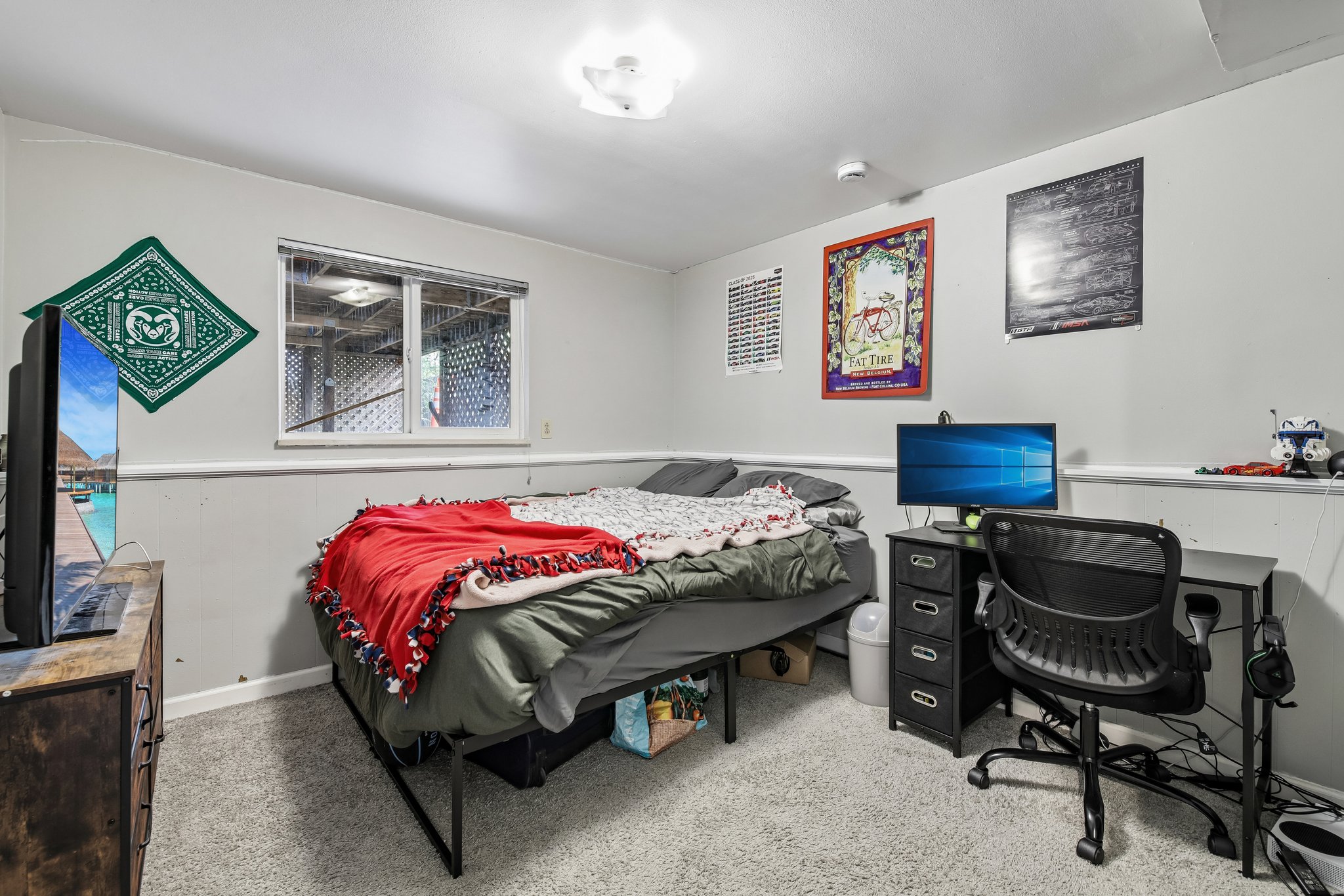 Springfield Dr-S2804-018.jpg