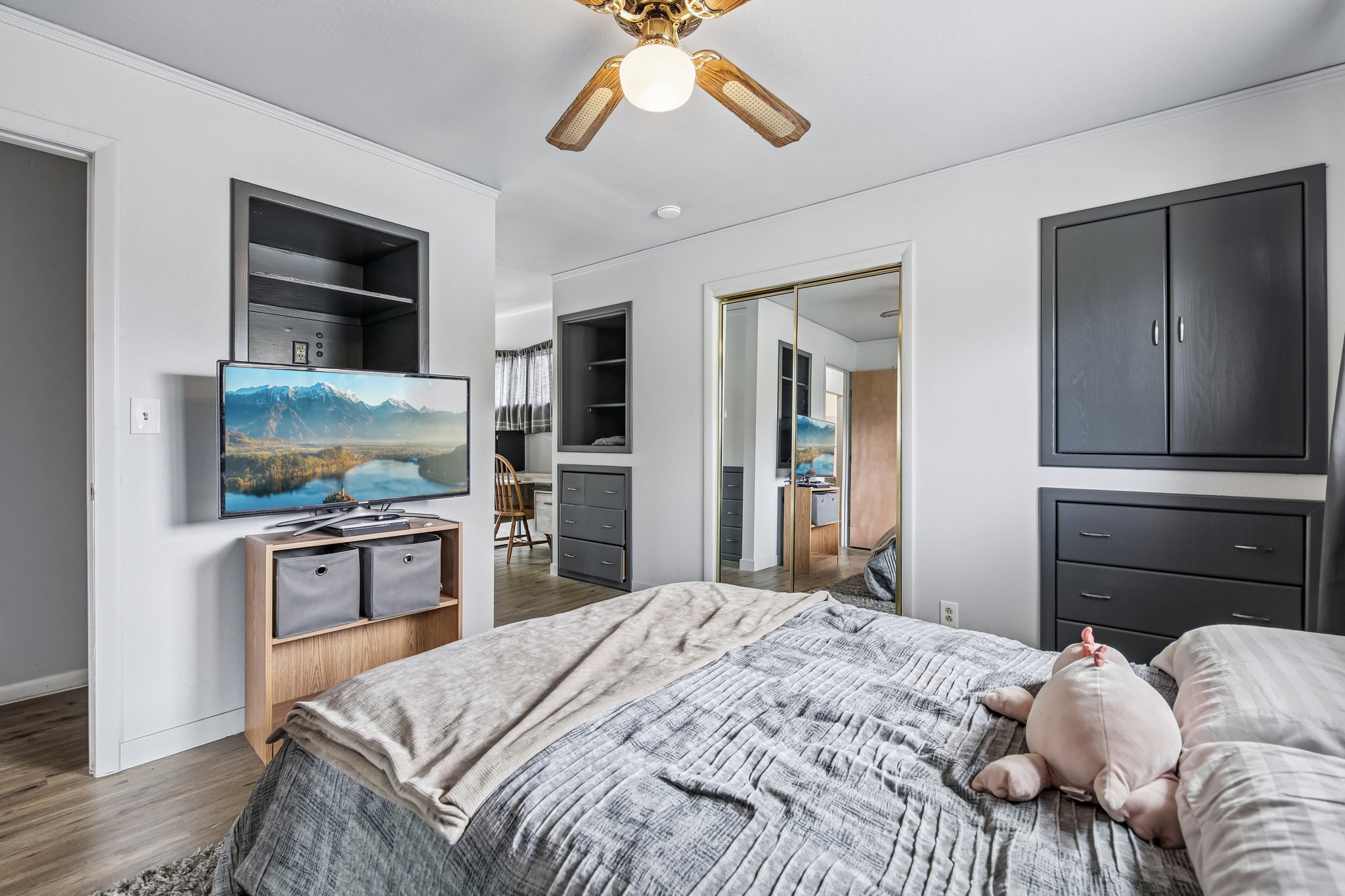 Springfield Dr-S2804-021.jpg