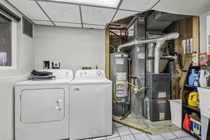 Springfield Dr-S2804-014.jpg