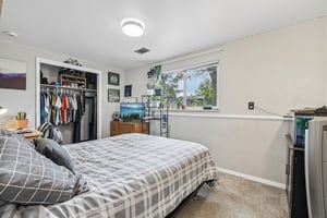 Springfield Dr-S2804-015.jpg