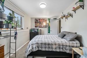 Springfield Dr-S2804-016.jpg