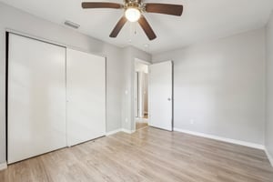 W Arch St-3004-021.jpg